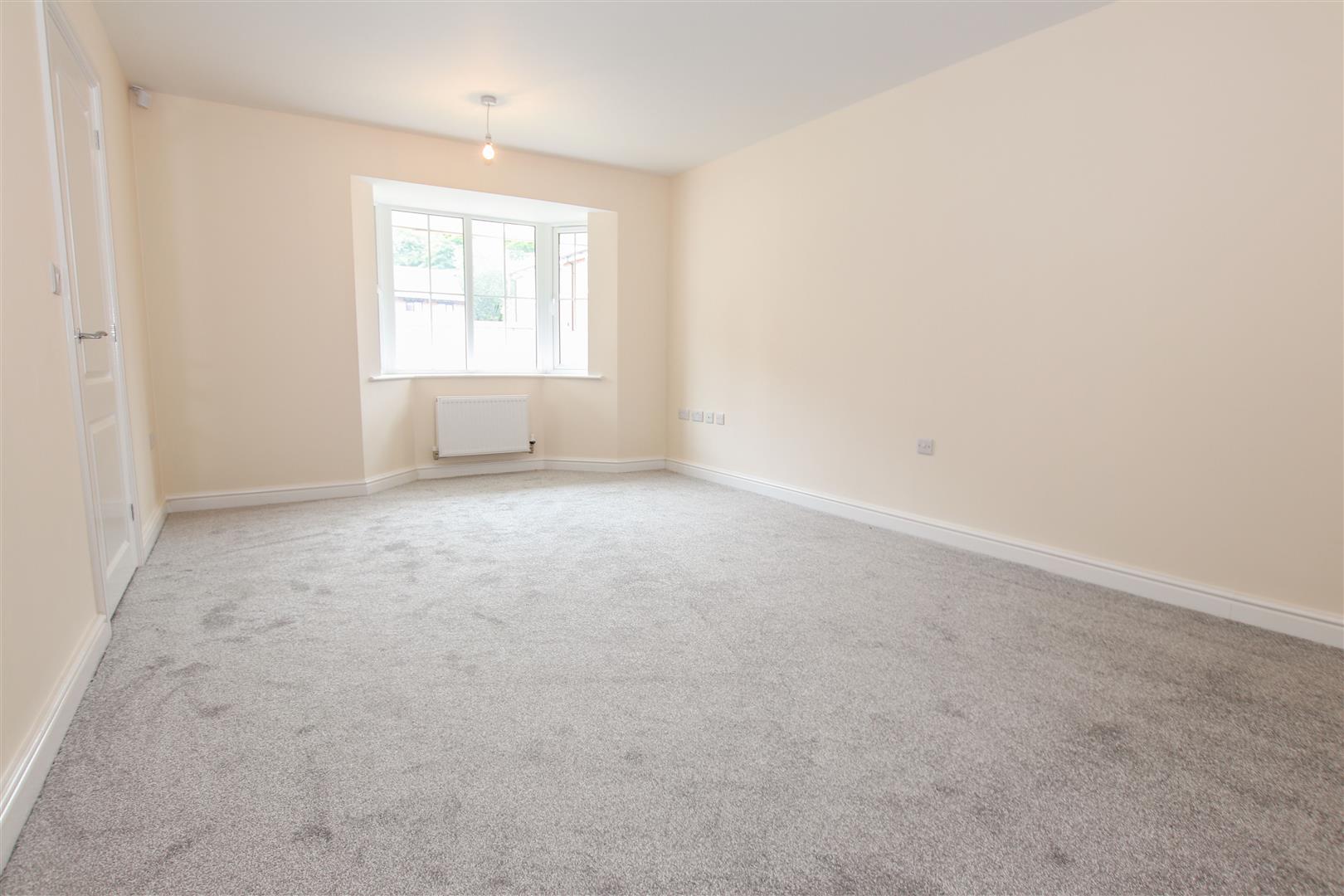 BAY FRONTED LOUNGE